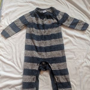 Gap 12-18 mon sweater onsie